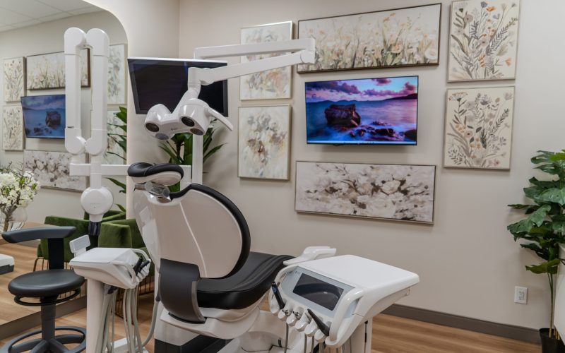About Our Clinic - Ottawa Dental - The Teal Umbrella - Ottawa dental Teal Umbrella Event_September 19, 2026_MF-84